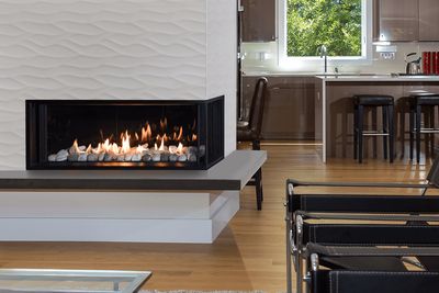 Valor: LX2 Three-Sided Fireplace - primary view